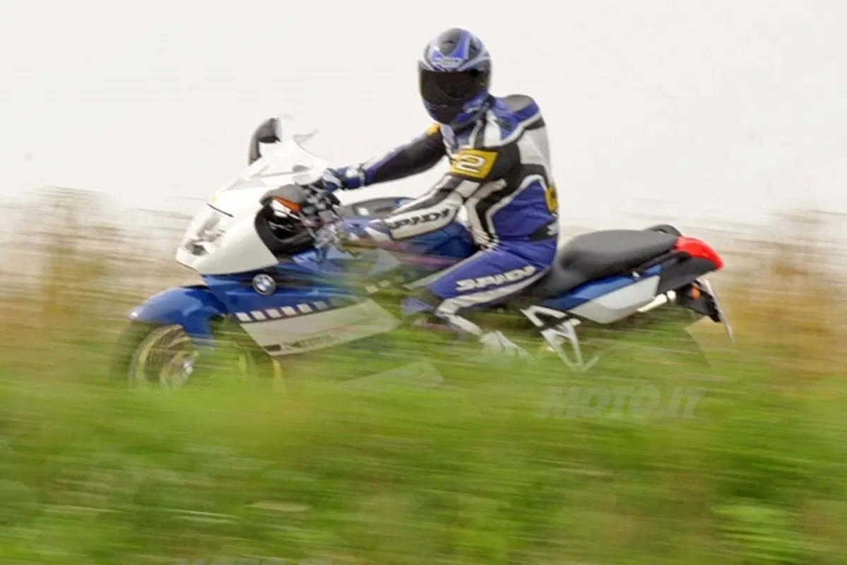 BMW K 1200 S (14)