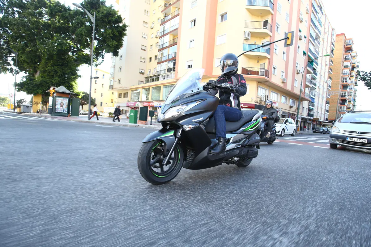 Kawasaki J125 (9)