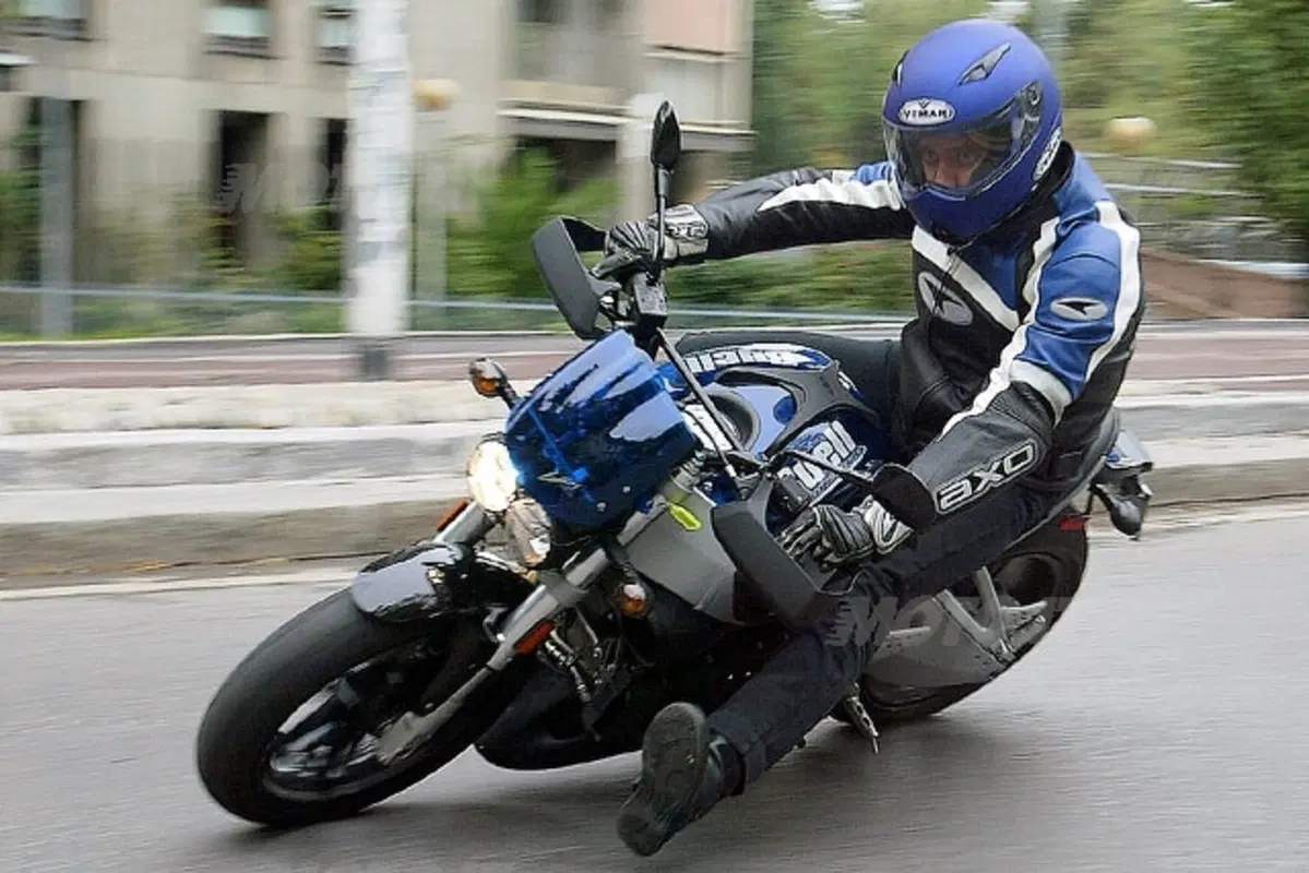 BUELL Lightning Cityx XB9SX (17)