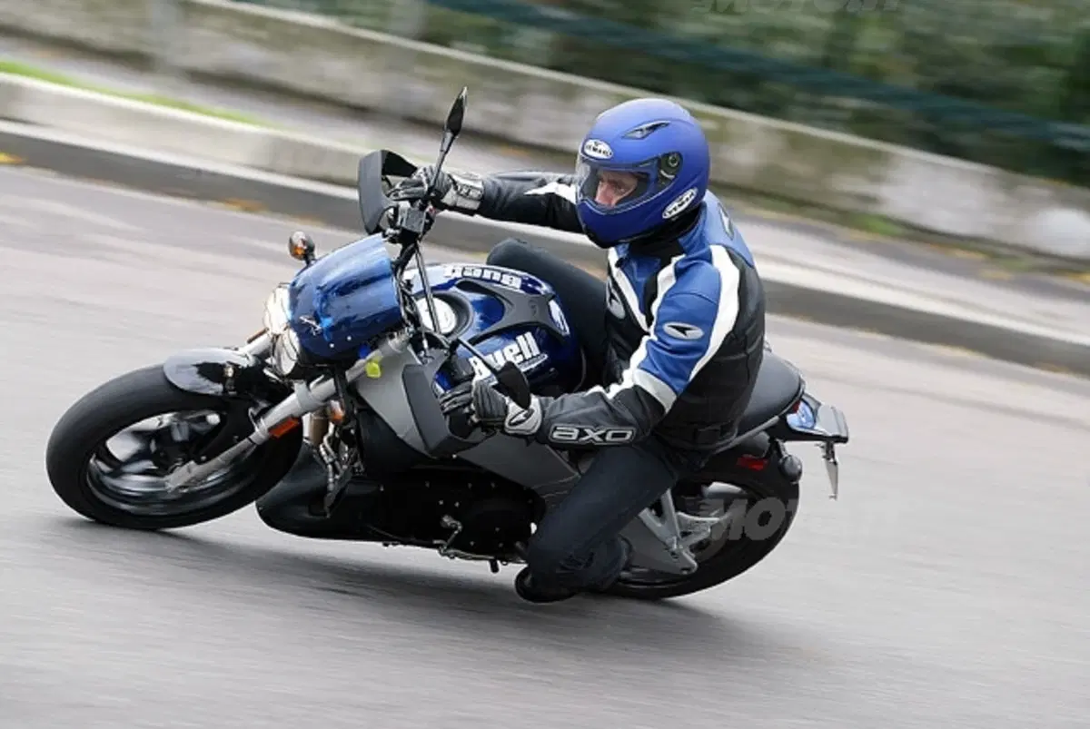 BUELL Lightning Cityx XB9SX (18)