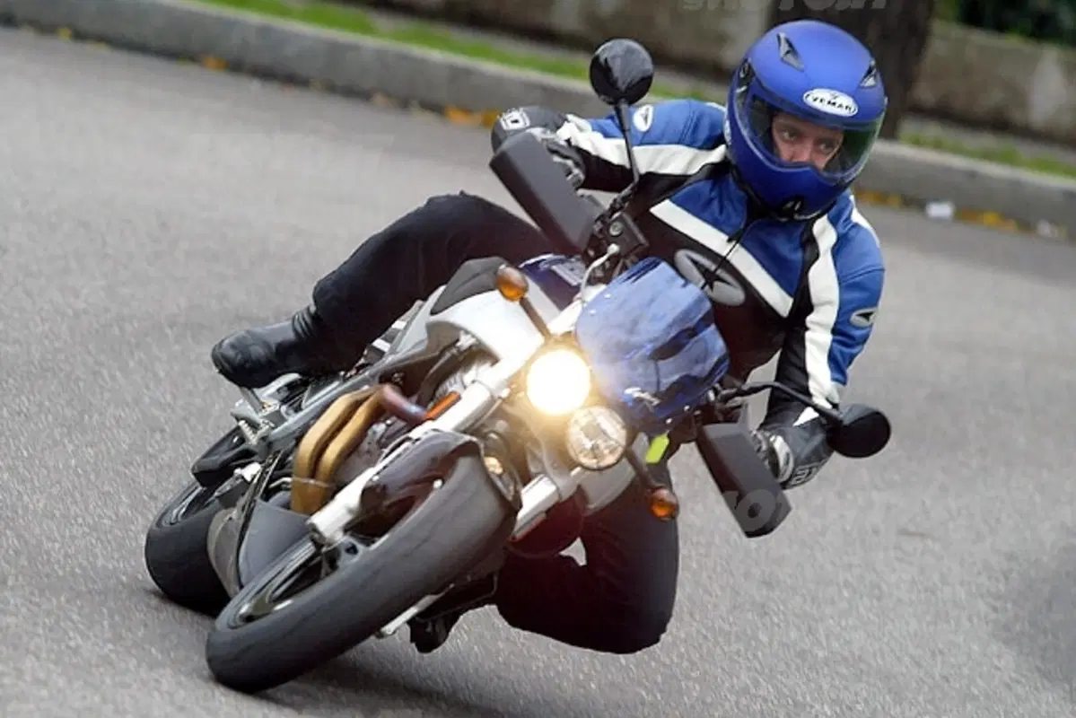 BUELL Lightning Cityx XB9SX (19)