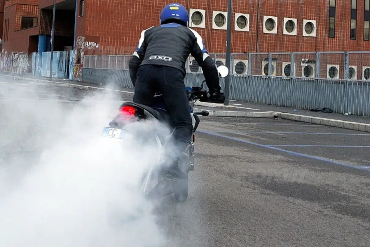 BUELL Lightning Cityx XB9SX (24)