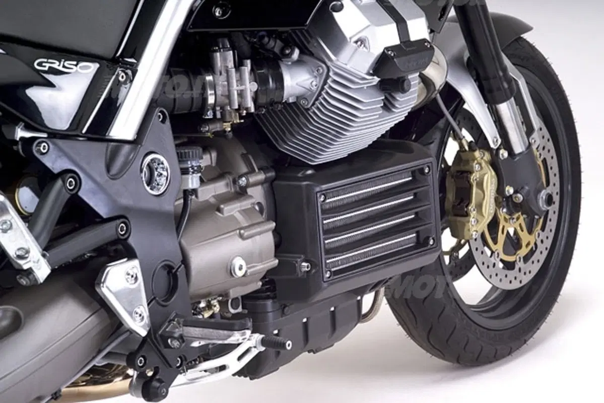 MOTO GUZZI Griso (9)