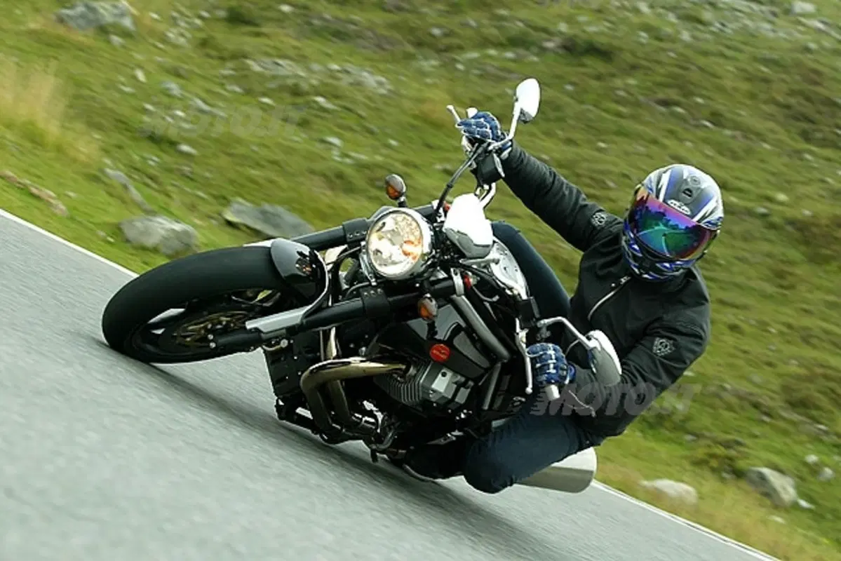 MOTO GUZZI Griso (15)
