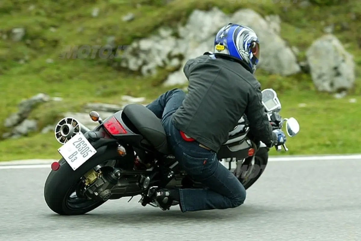 MOTO GUZZI Griso (18)