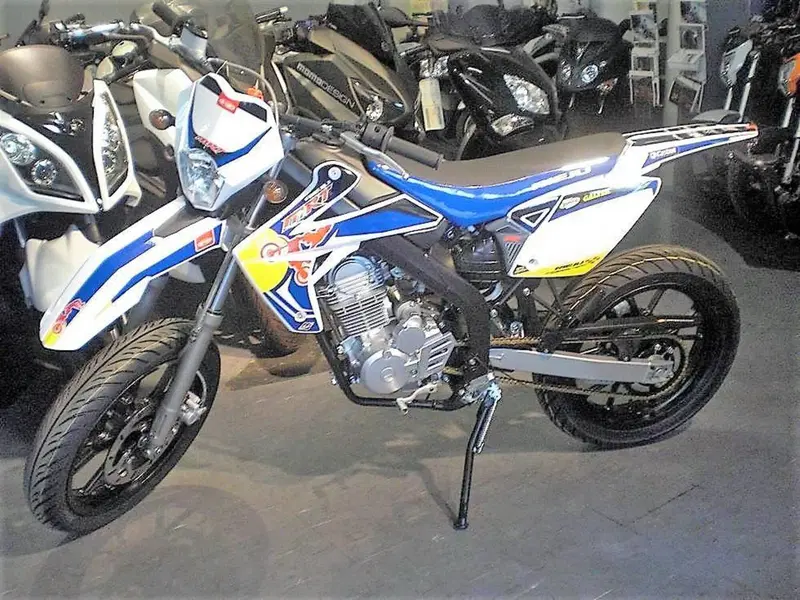 Rieju Marathon 125 Motard A.C. (2017 - 20) (2)