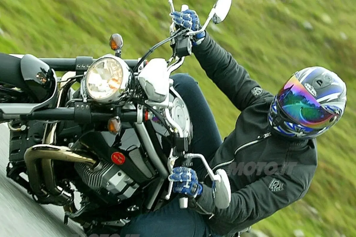 MOTO GUZZI Griso (22)