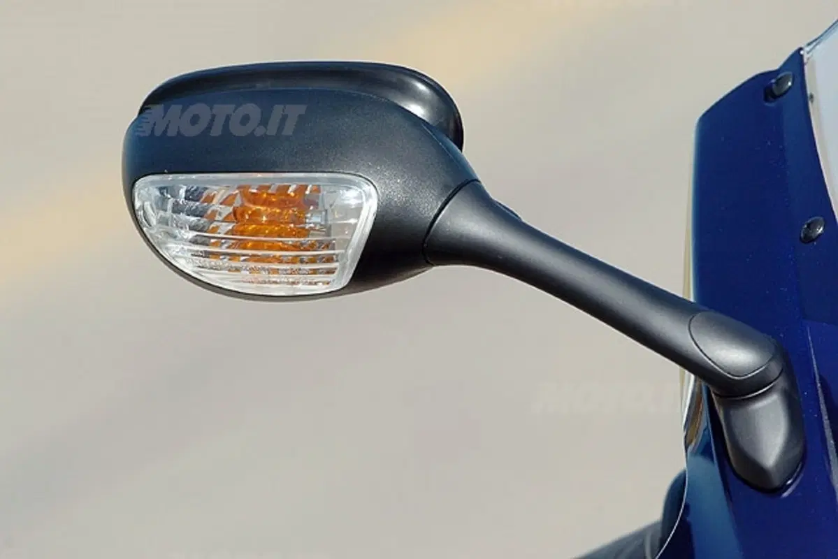 SUZUKI GSX R 1000 (12)