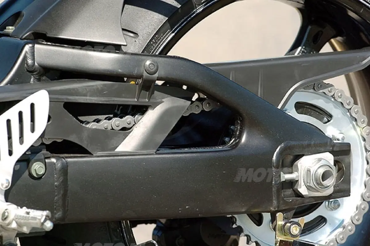 SUZUKI GSX R 1000 (15)