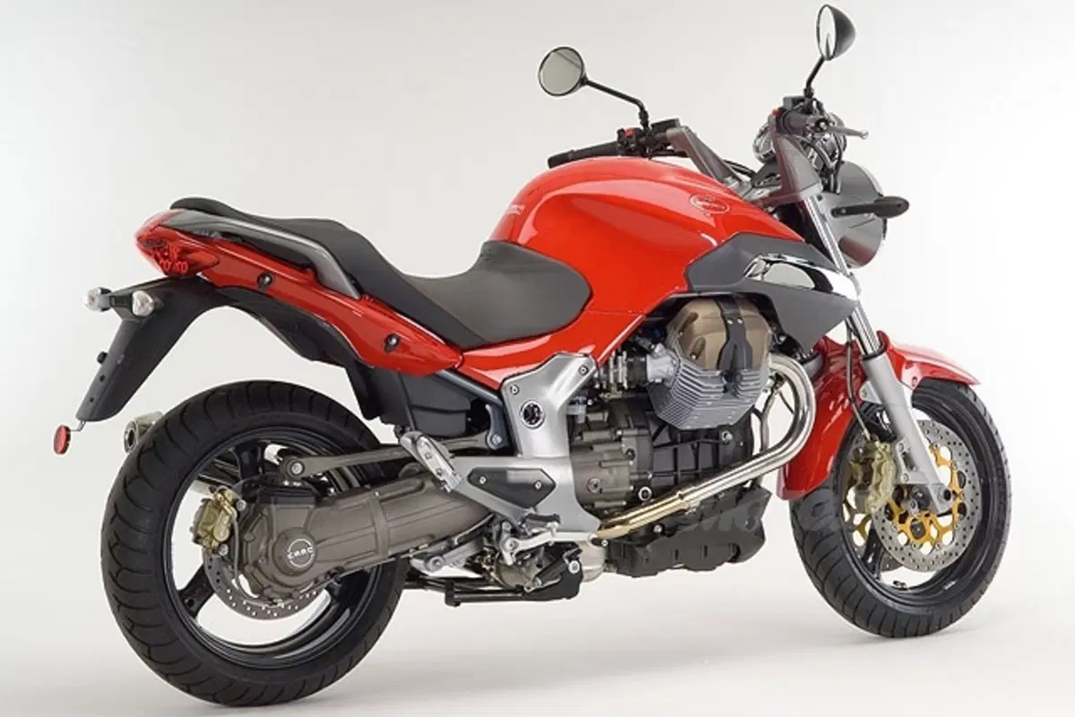 MOTO GUZZI Breva V 1100 i.e. (5)