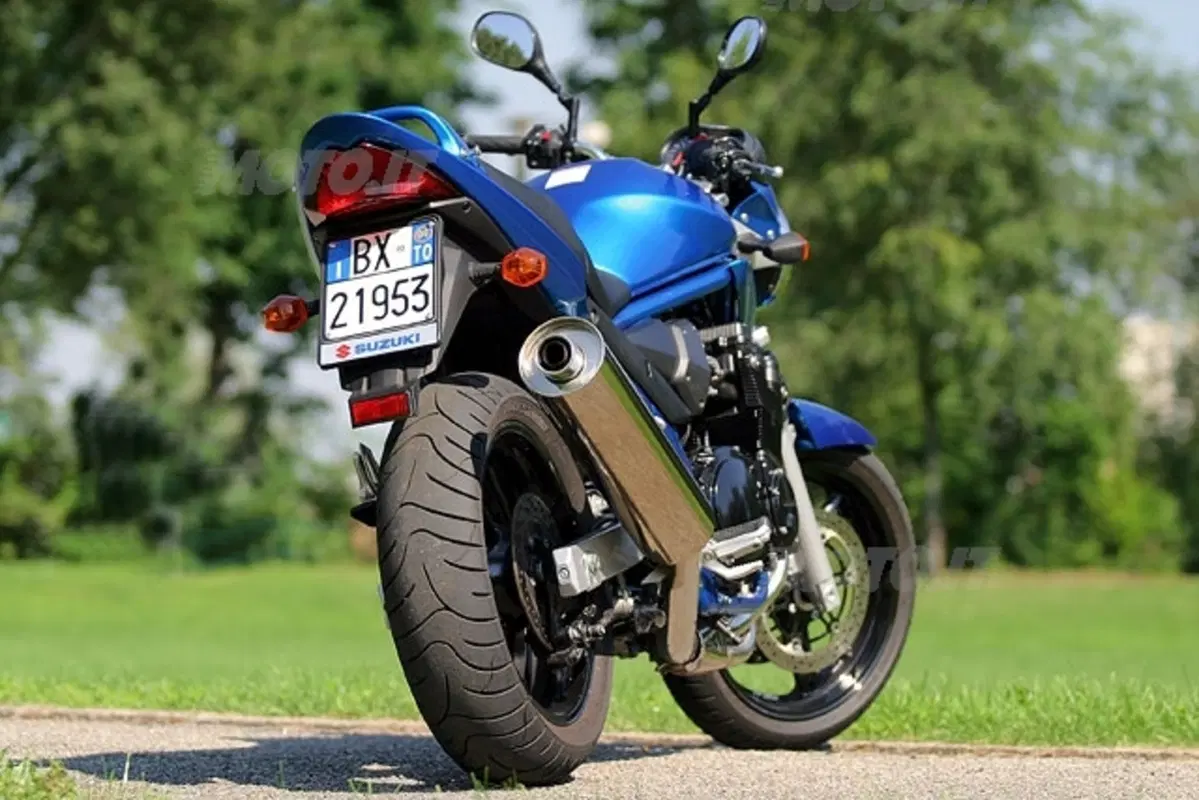 SUZUKI GSF 650 Bandit (7)