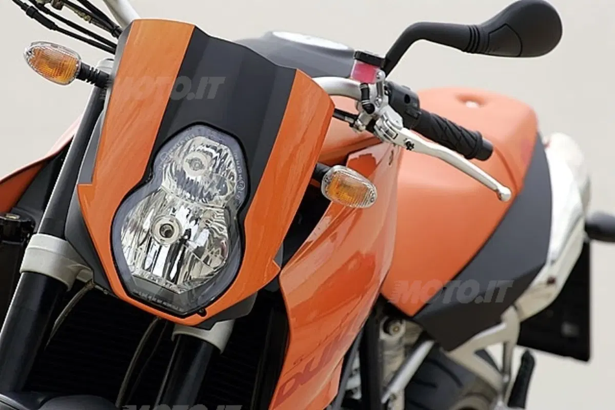 KTM 990 Super Duke (5)