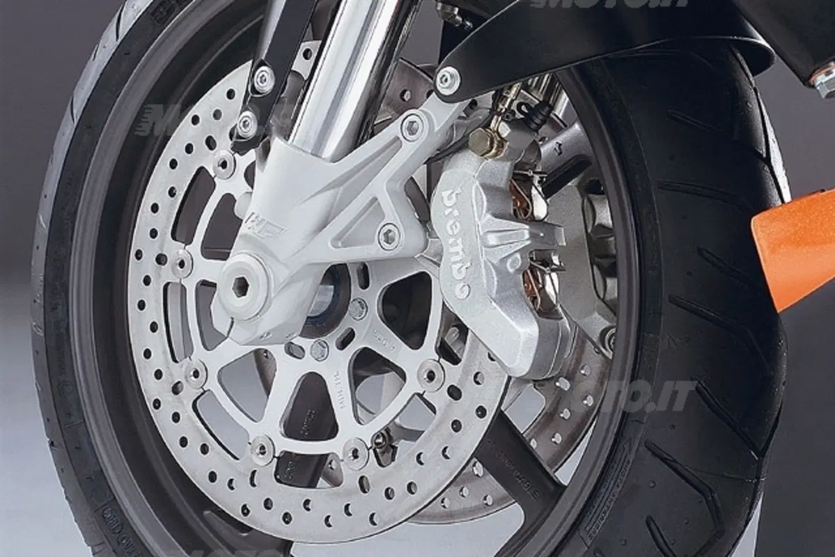 KTM 990 Super Duke (14)