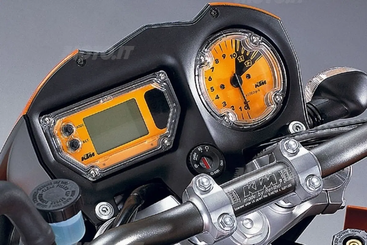 KTM 990 Super Duke (15)