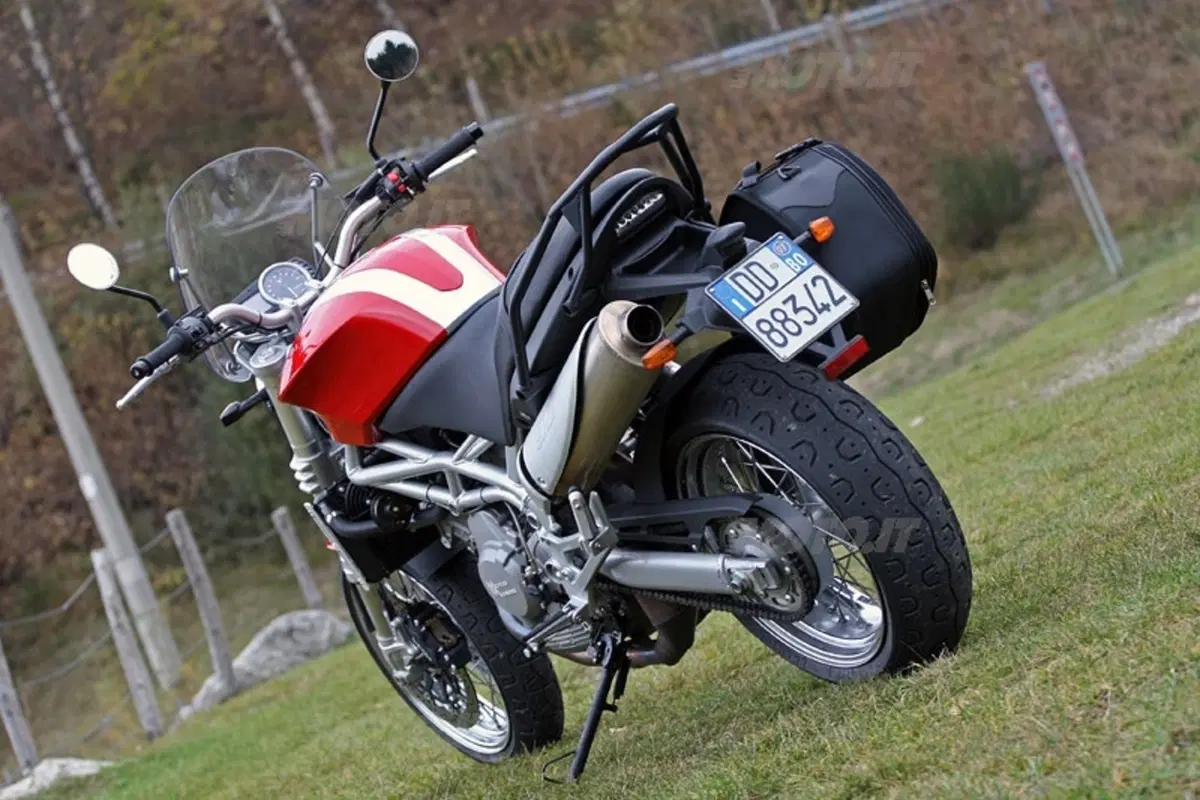 MOTO MORINI 9 1/2 (2)