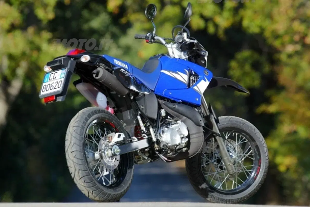 YAMAHA DT125RE - DT125X (12)
