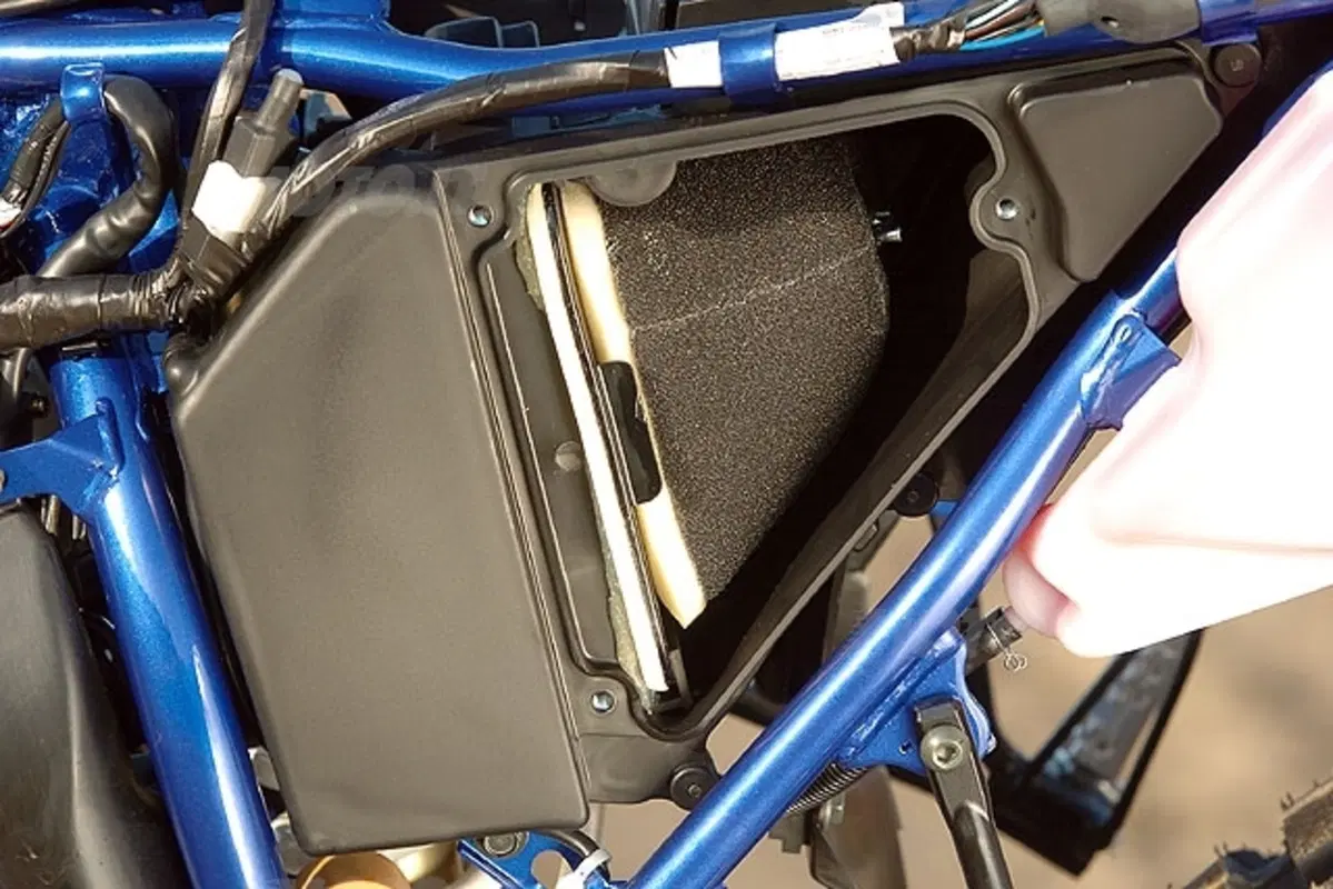 YAMAHA DT125RE - DT125X (16)