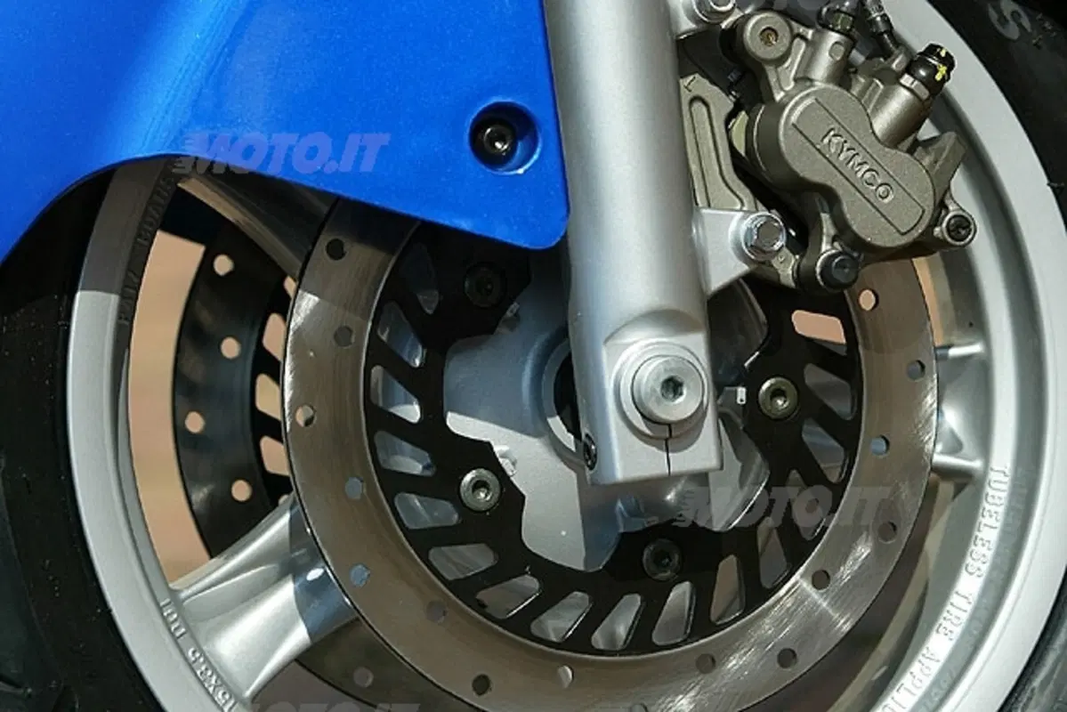 KYMCO Xciting 500 (9)