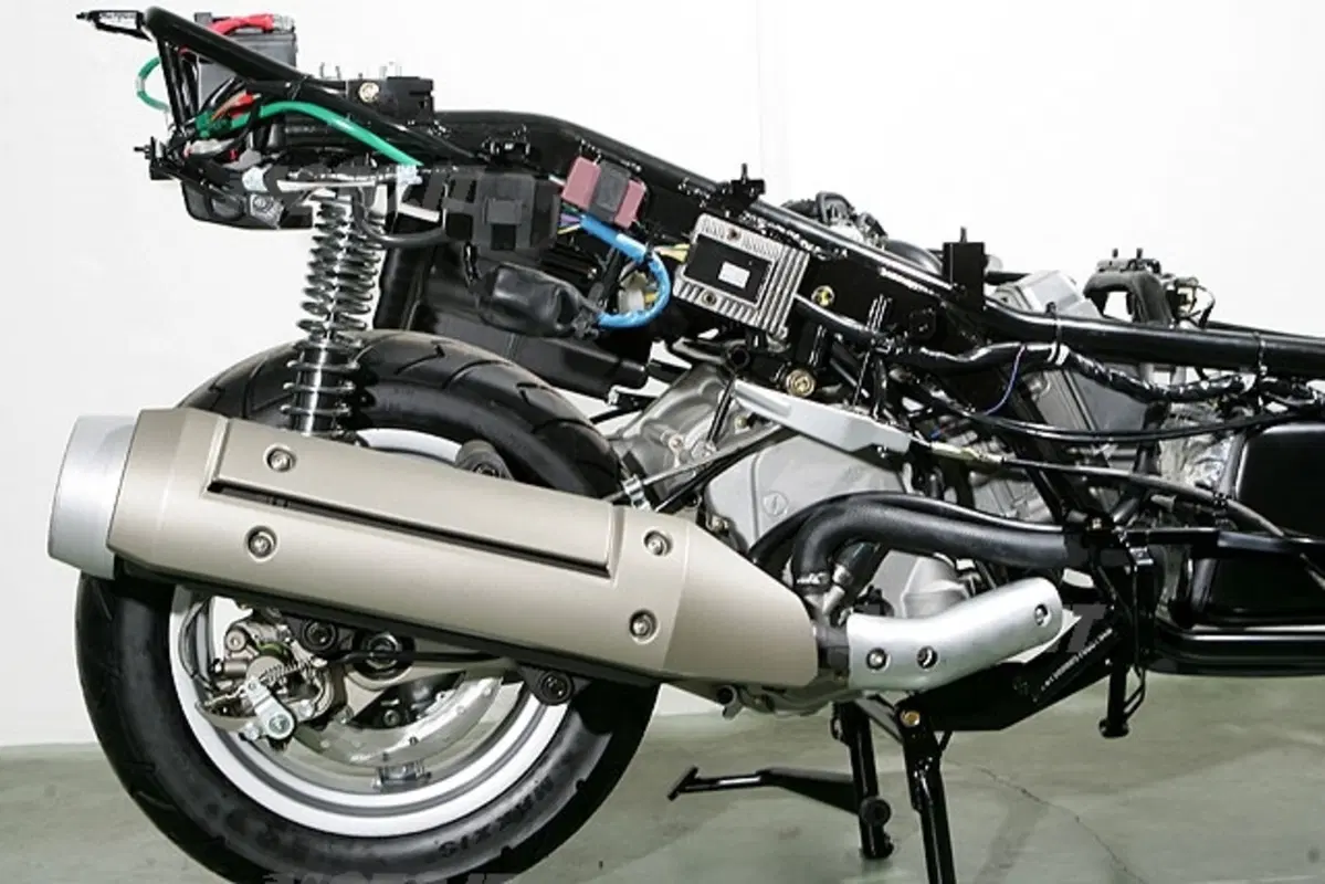 KYMCO Xciting 500 (11)