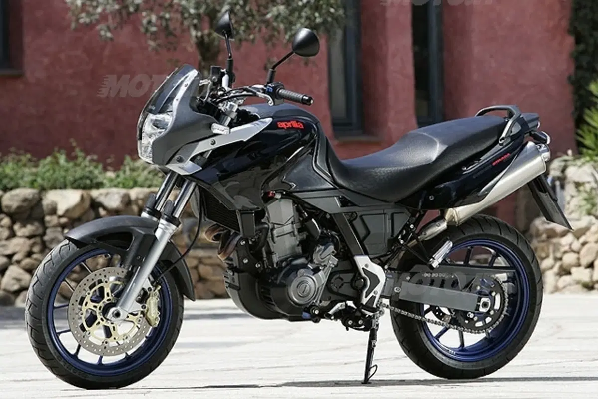 APRILIA Pegaso 650 Strada (3)