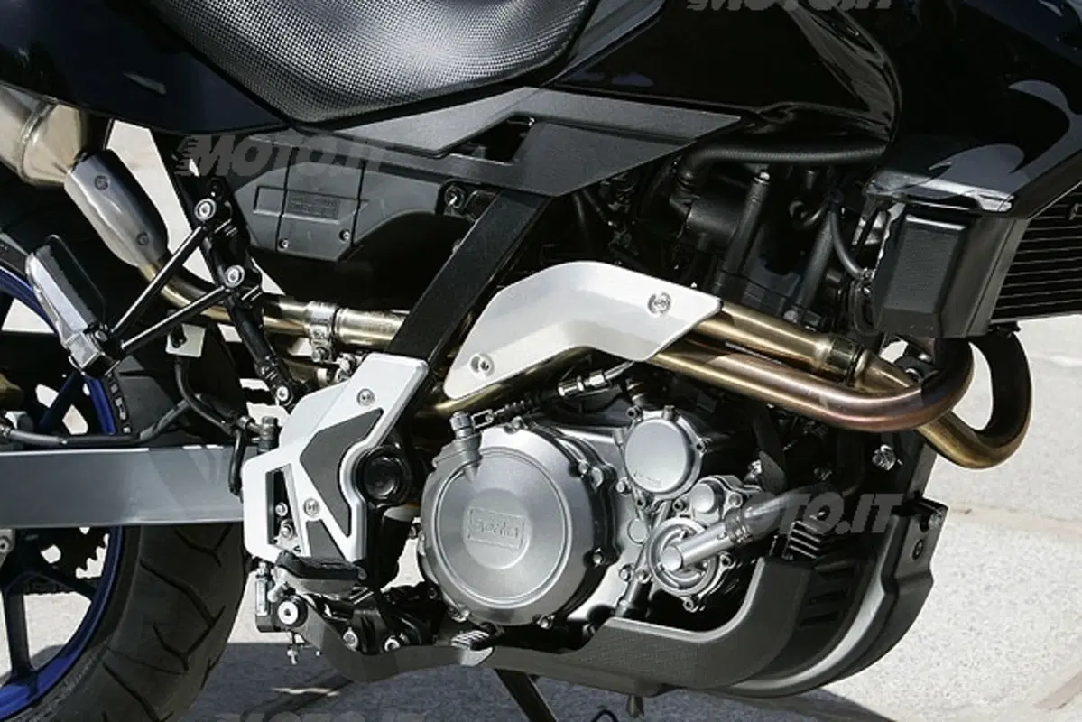 APRILIA Pegaso 650 Strada (11)