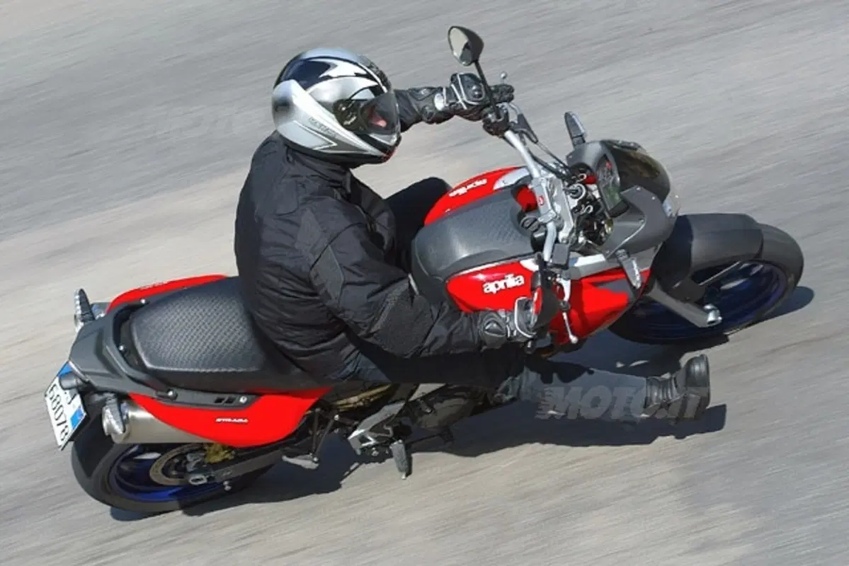 APRILIA Pegaso 650 Strada (18)