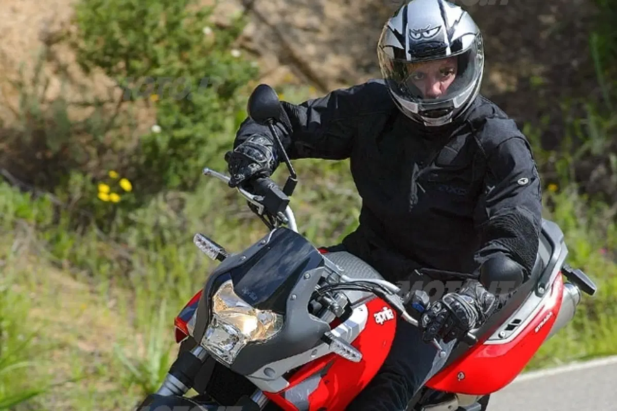 APRILIA Pegaso 650 Strada (28)