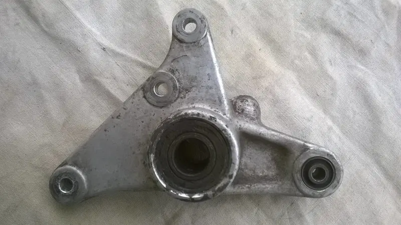Supporto pinza Freno Aprilia Leonardo (7)