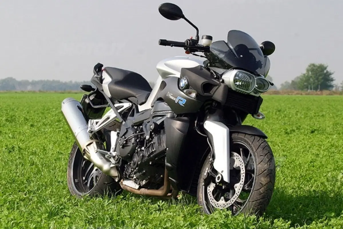 BMW K 1200 R (3)