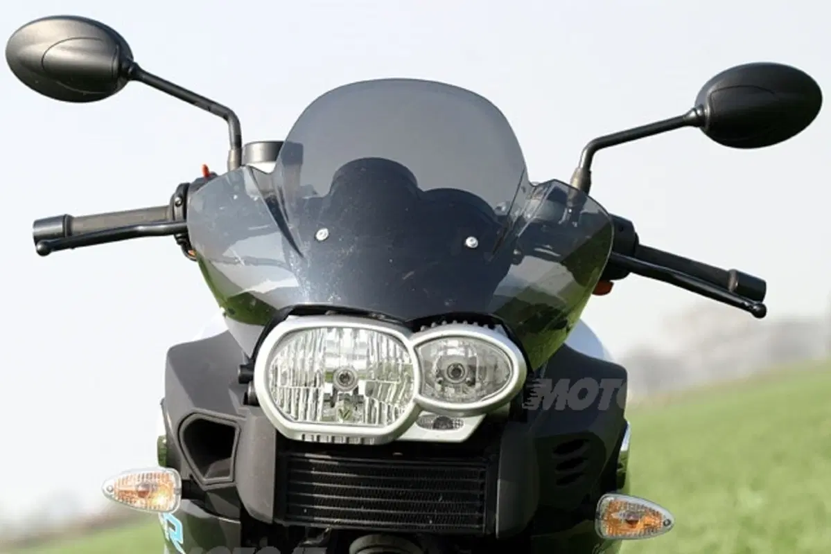 BMW K 1200 R (7)