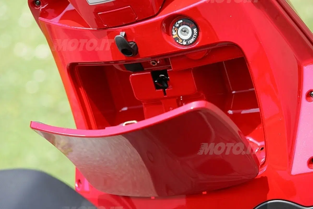 KYMCO People S 200 (50 - 125) (16)