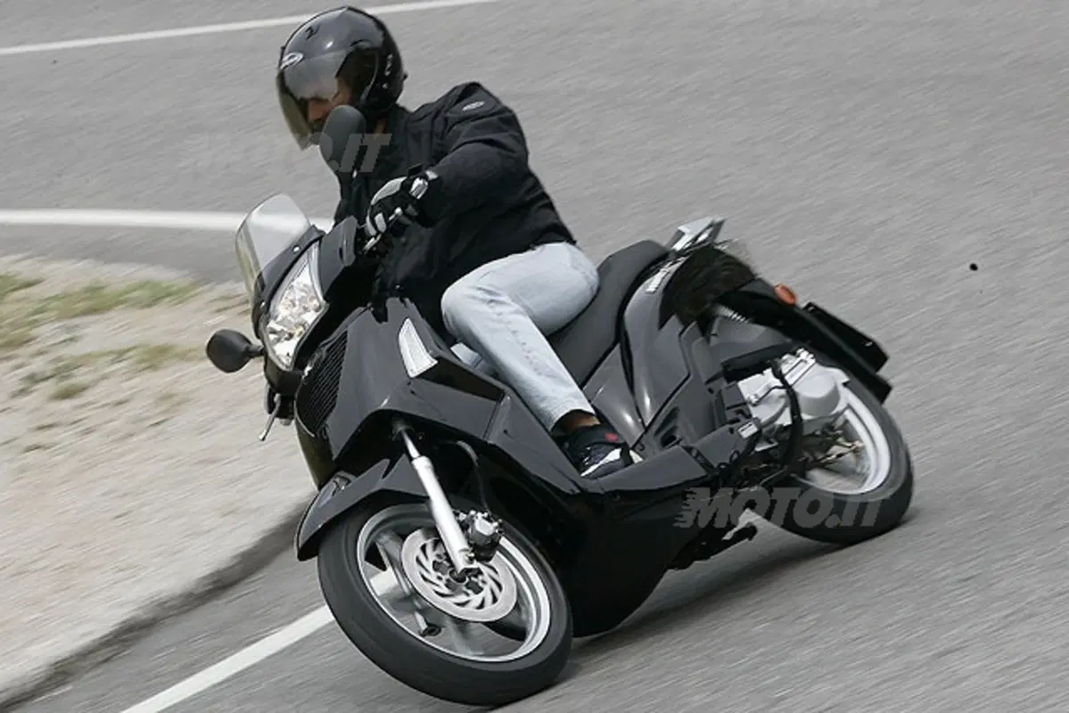 KYMCO People S 200 (50 - 125) (21)