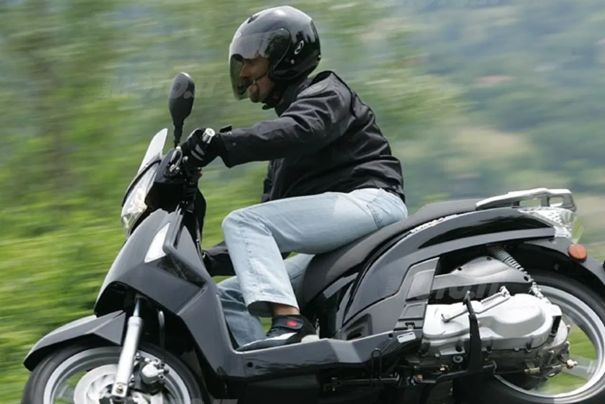 KYMCO People S 200 (50 - 125) (23)