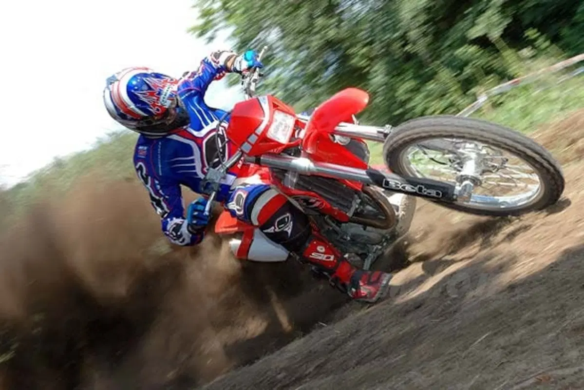 BETA Enduro RR 4T (4)