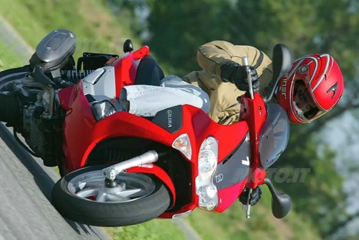 GILERA Runner (2)