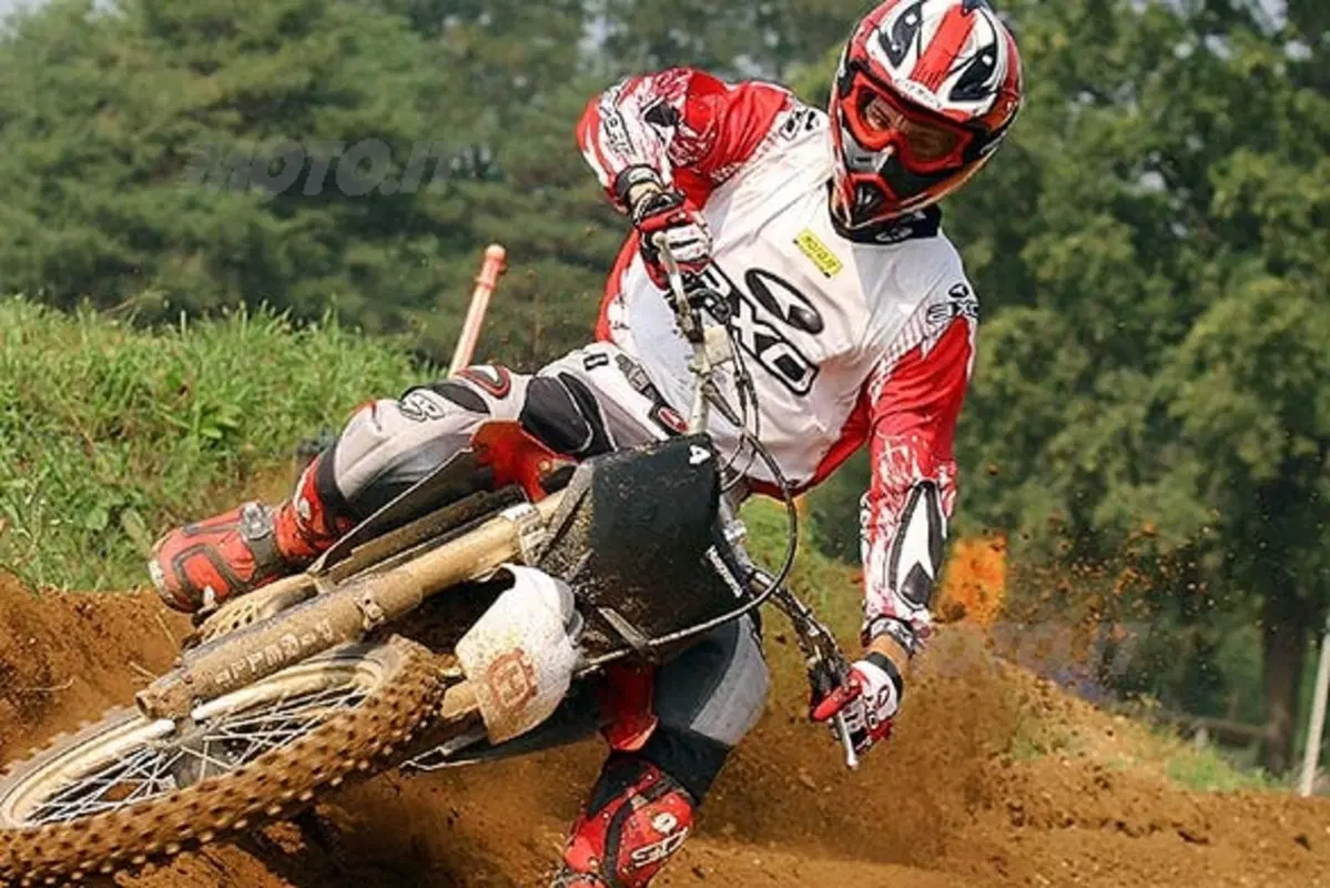 HUSQVARNA 2006 (2)