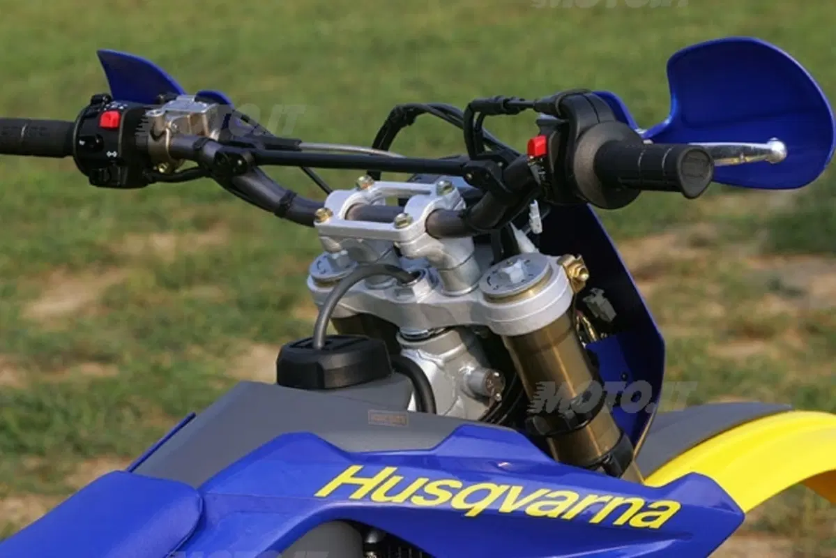 HUSQVARNA 2006 (14)