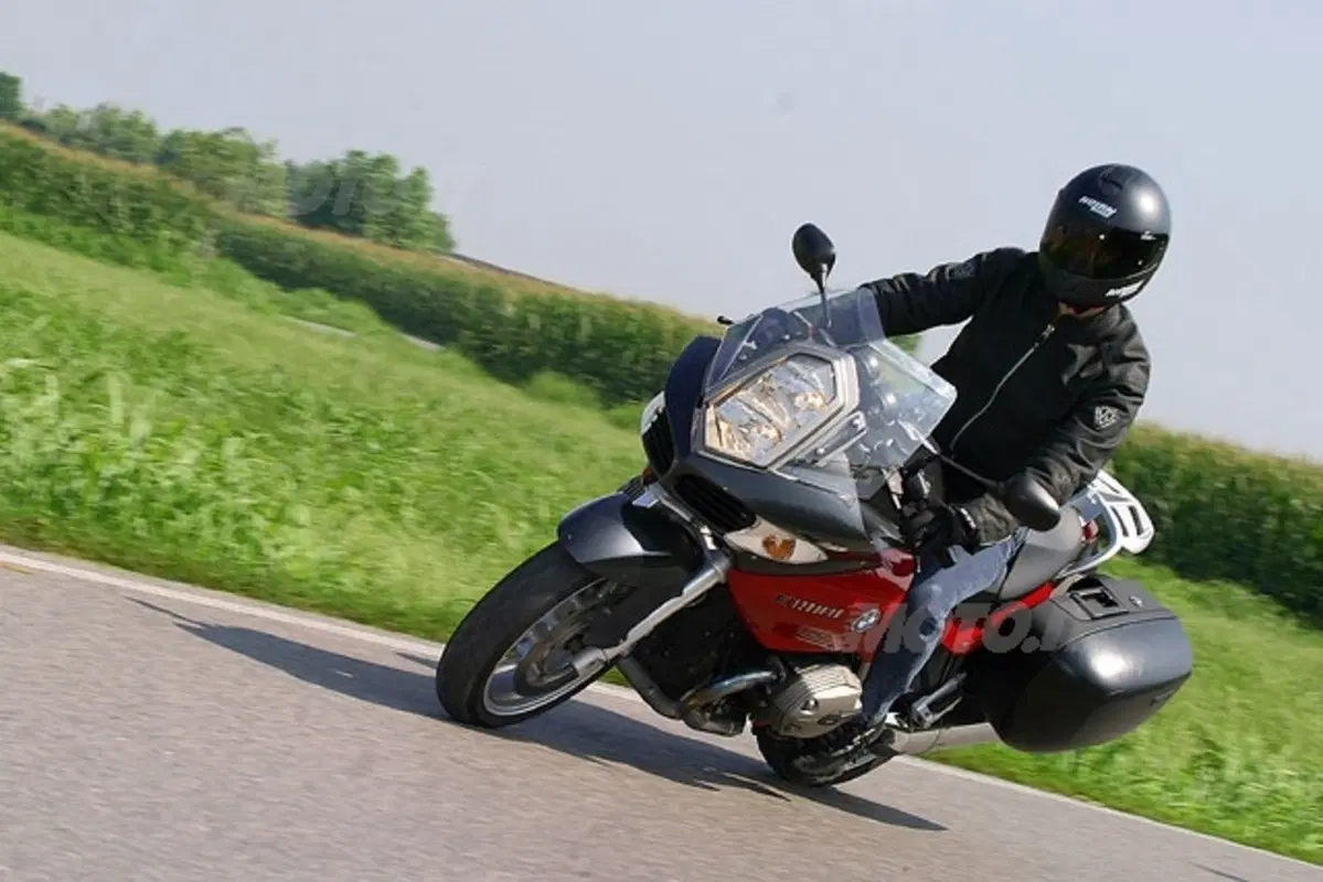 BMW R 1200 ST (16)
