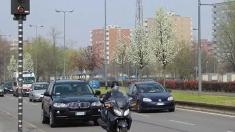 L'autovelox controller&agrave; l'assicurazione: ecco i nostri dubbi