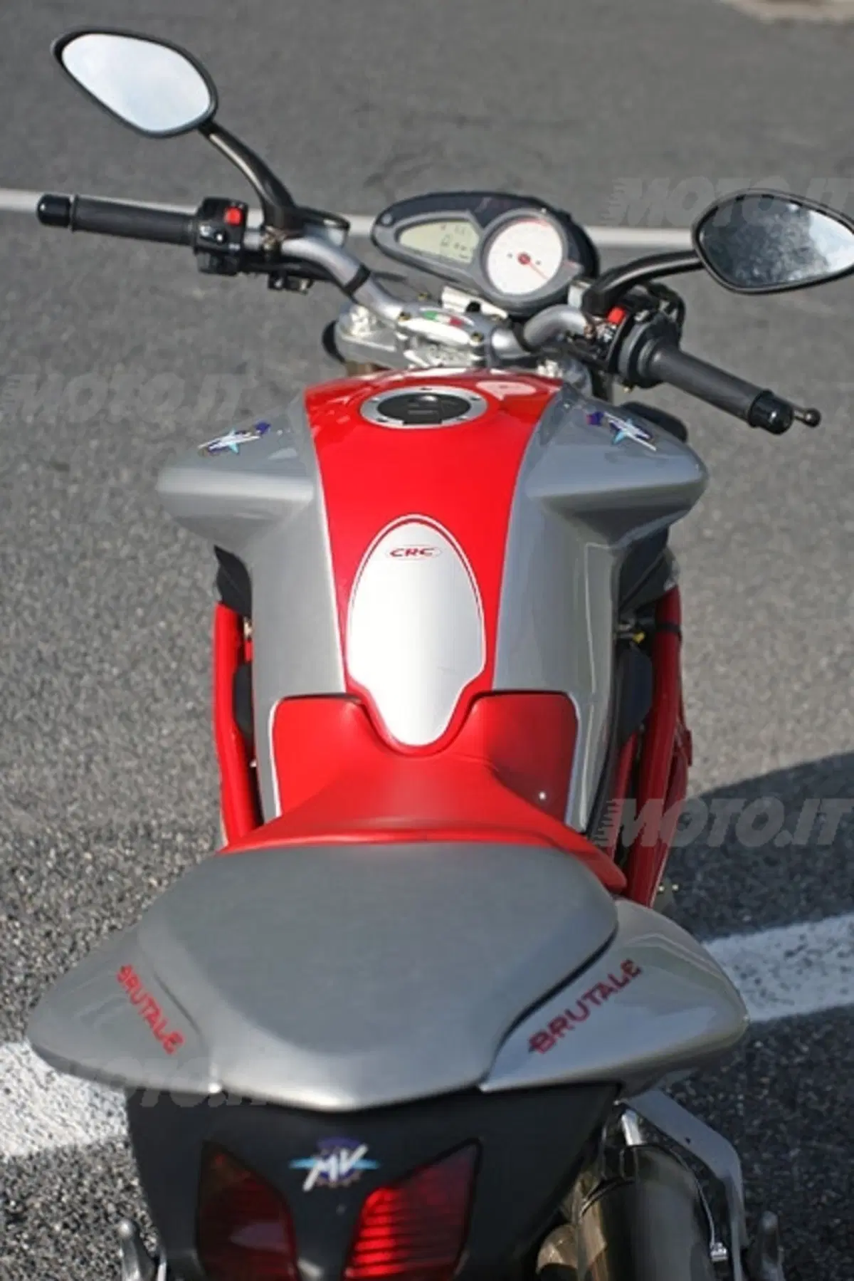 MV AGUSTA Brutale 910 S (5)