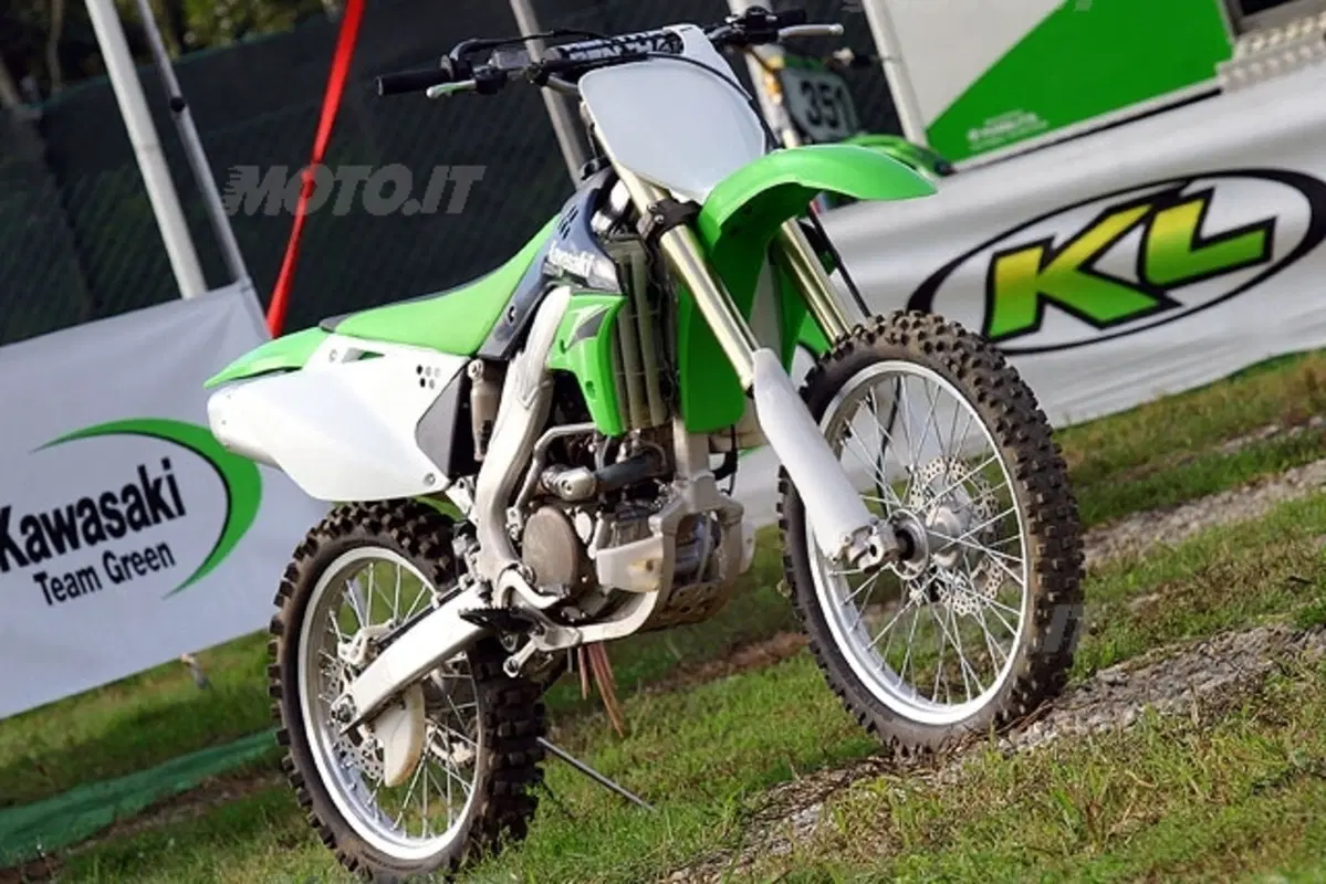 KAWASAKI KX450F - KX250F 2006 (3)