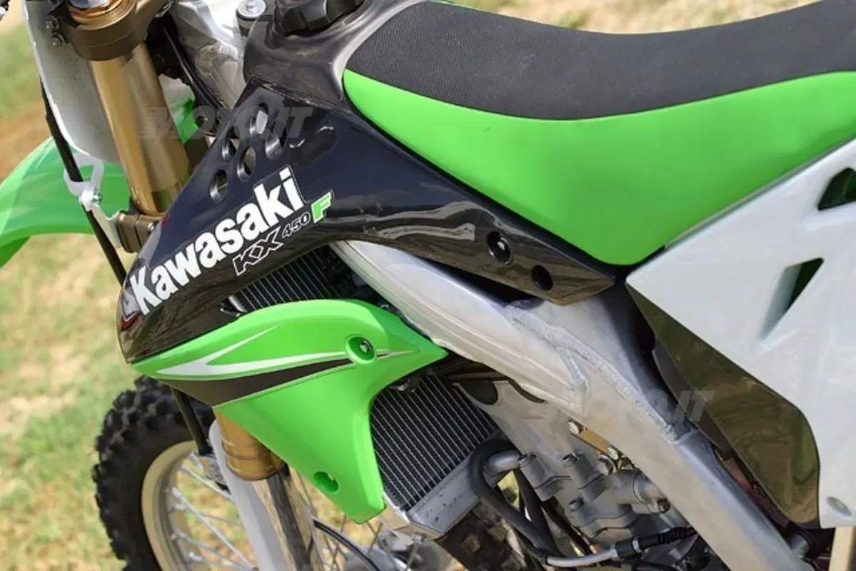 KAWASAKI KX450F - KX250F 2006 (9)