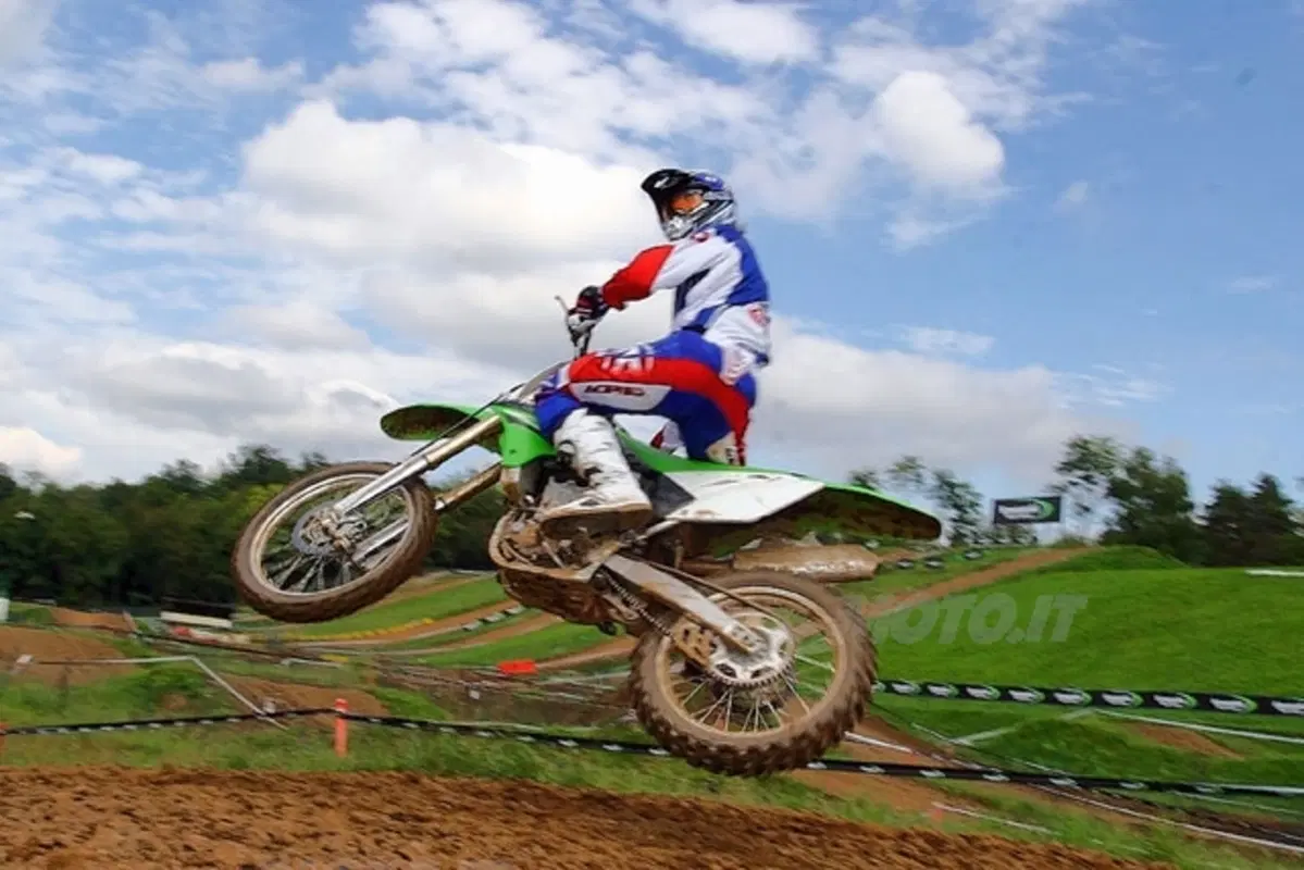 KAWASAKI KX450F - KX250F 2006 (18)