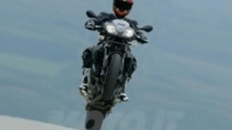 APRILIA Tuono 1000 R