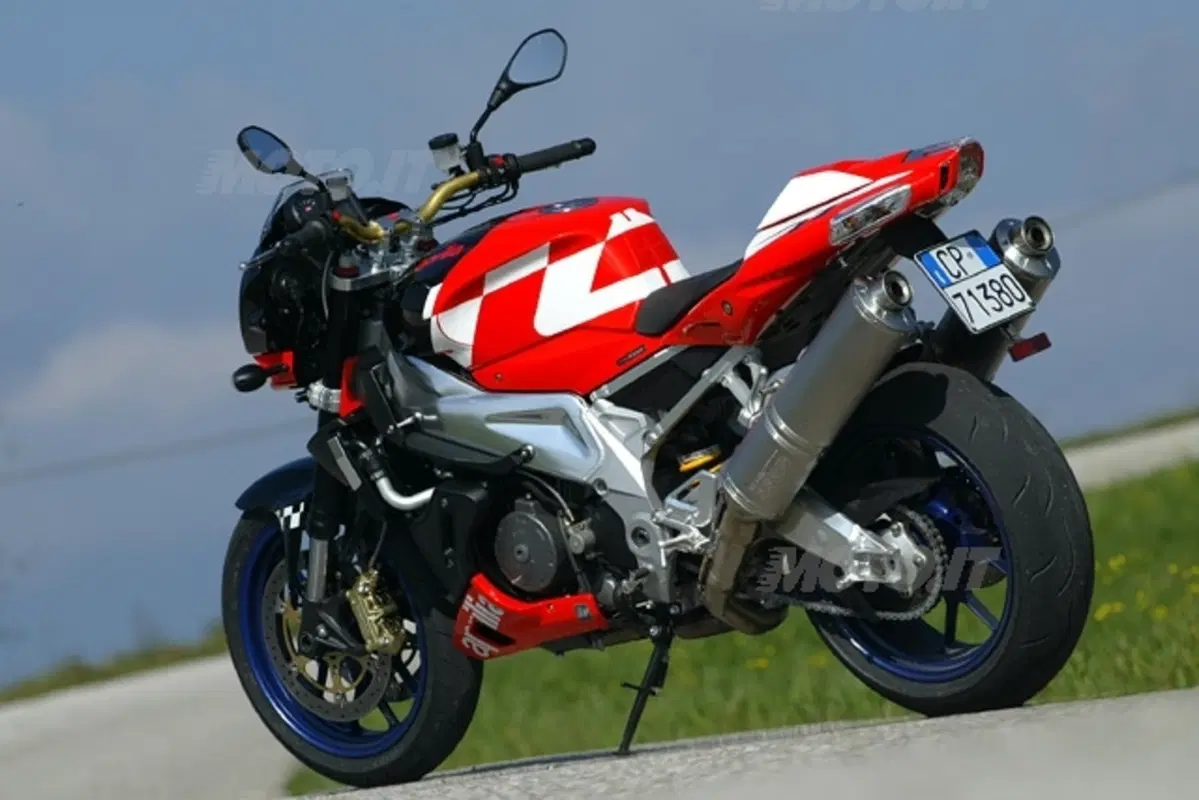 APRILIA Tuono 1000 R (5)