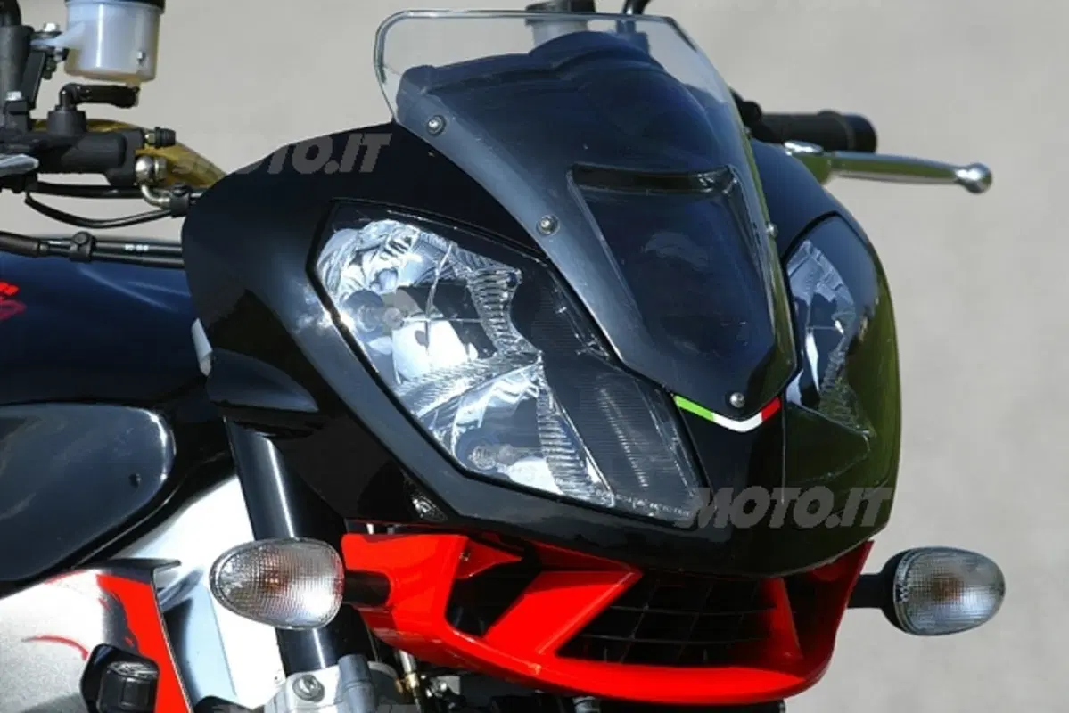 APRILIA Tuono 1000 R (7)