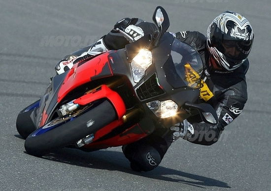 Aprilia RSV1000R e R Factory '06