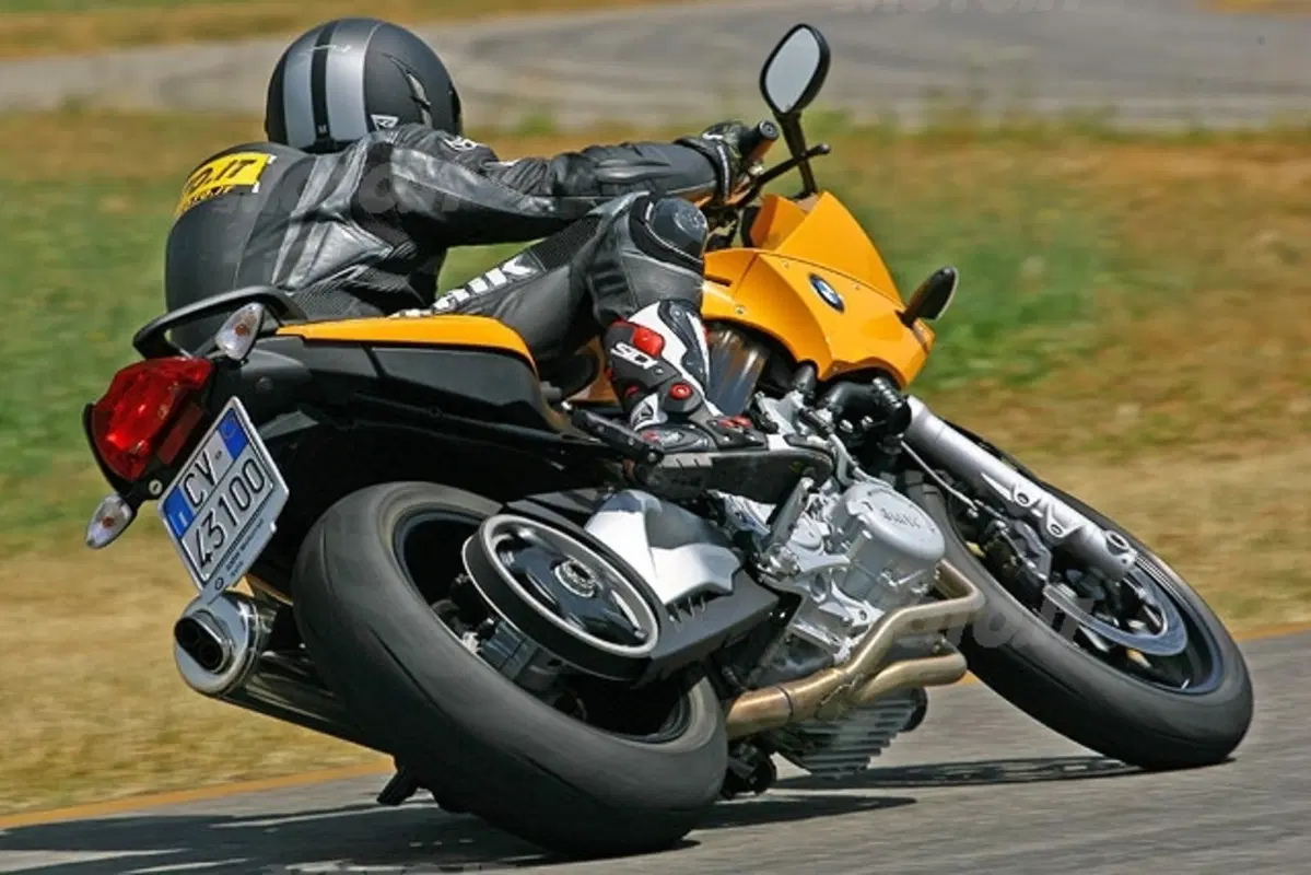 BMW F 800 S (9)