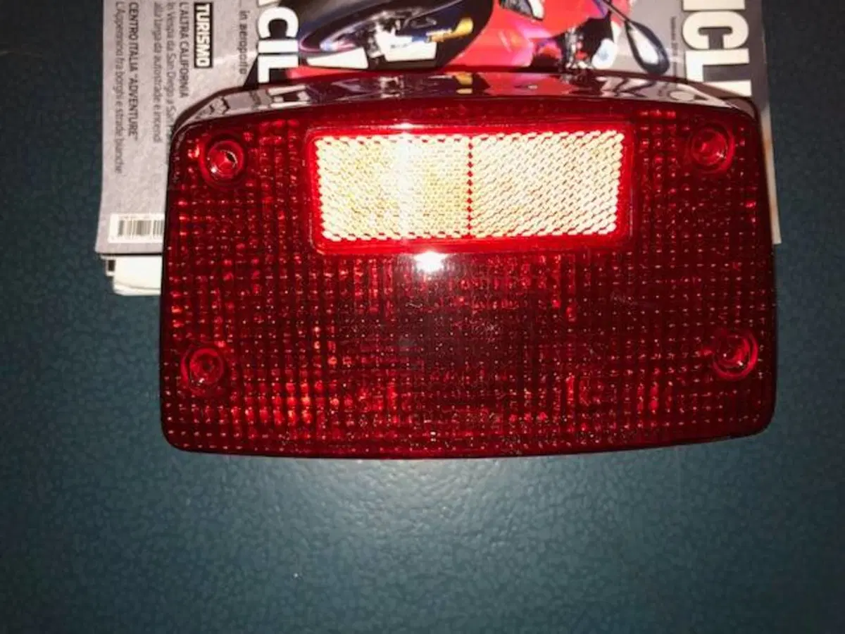 honda cbx 400/550 vetro fanale posteriore (2)