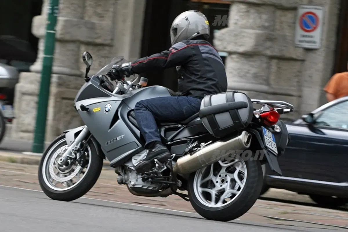 BMW F 800 ST (11)